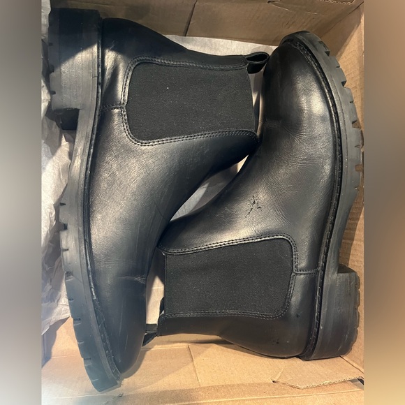 Steve Madden boots - Picture 1 of 10